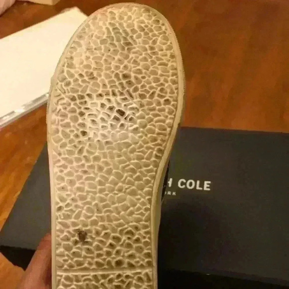 Kenneth Cole Reaction Kam Slip-On Glitter, Size 4 - Picture 7 of 7